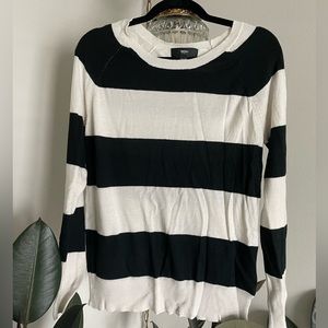 Black & white striped sweater